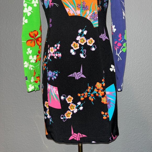 VERSACE for H&M Limited Edition Silk Japanese Origami Design Mini Dress NWOT - 8 - Picture 4 of 15